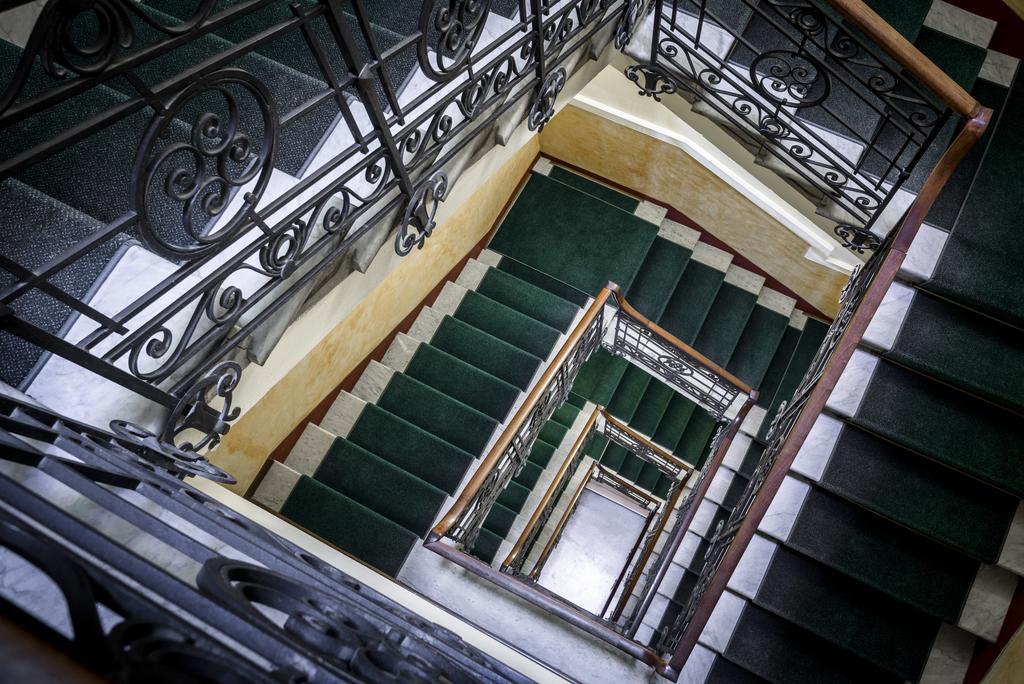 Hotel Minerva Palace Монтекатіні-Терме Екстер'єр фото
